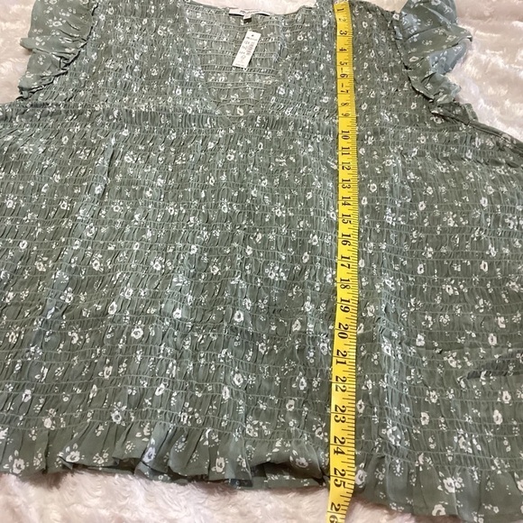 NEW Madewell Plus Lucie V-Neck Smocked Top in Cottage Garden Green 26W Plus Size - Picture 8 of 11